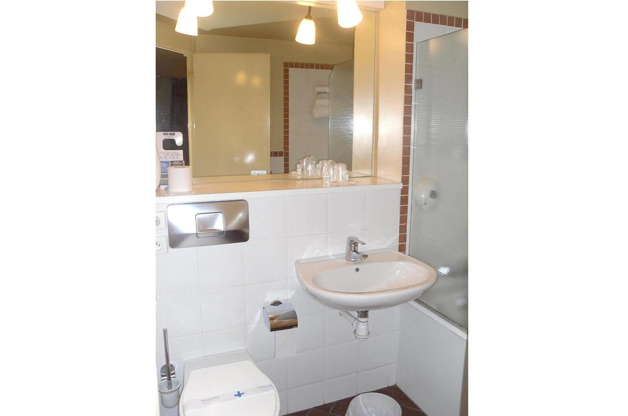Kyriad Grenoble Sud - Seyssins Ngoại thất bức ảnh